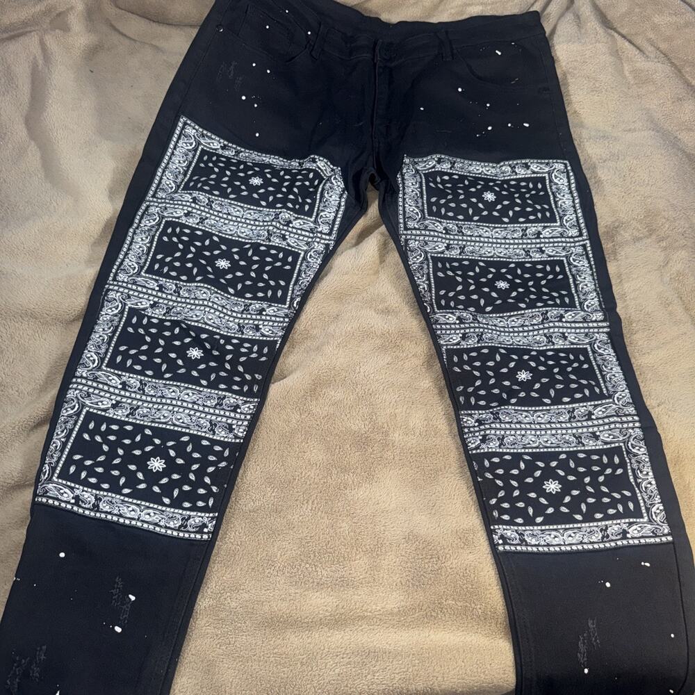 Paisley Pattern Jeans 42x32 NWT